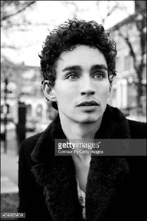 robert-sheehan020 (396x594, 45 kБ...)