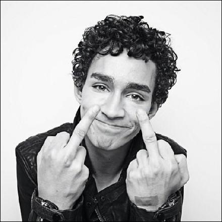 robert-sheehan021 (510x510, 45 kБ...)