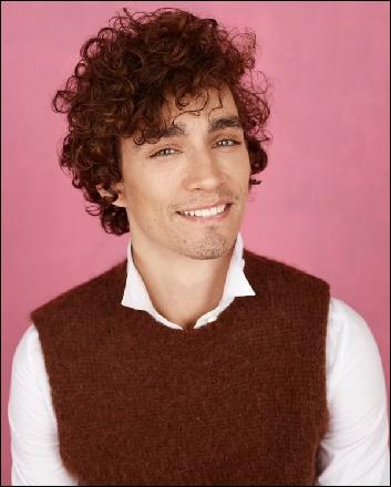 robert-sheehan050 (600x748, 69 kБ...)