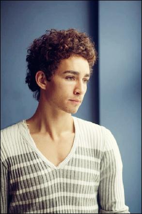 robert-sheehan059 (533x800, 64 kБ...)