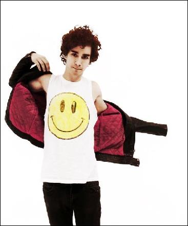 robert-sheehan064 (564x676, 40 kБ...)