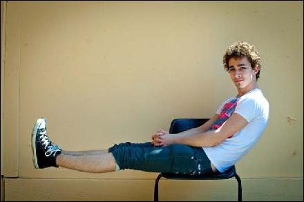 robert-sheehan081 (682x453, 45 kБ...)