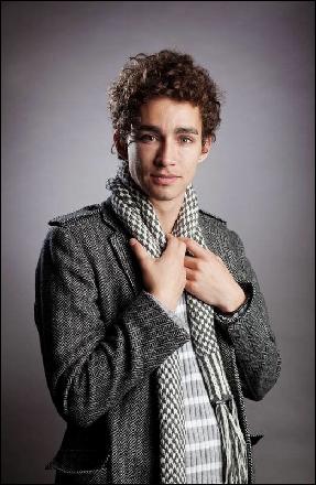 robert-sheehan085 (522x800, 88 kБ...)