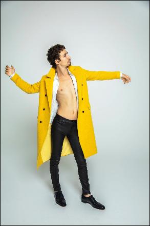 robert-sheehan119 (1439x2160, 217 kБ...)