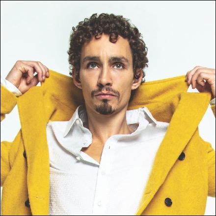 robert-sheehan127 (1080x1079, 141 kБ...)