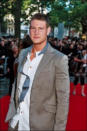 tom-hopper015 (466x700, 78 kБ...)